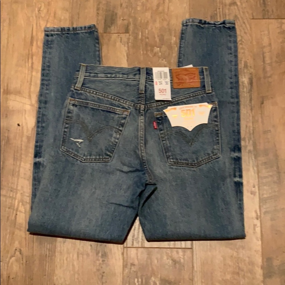Levi’s skinny 501’s distressed 24 x 30 button fly